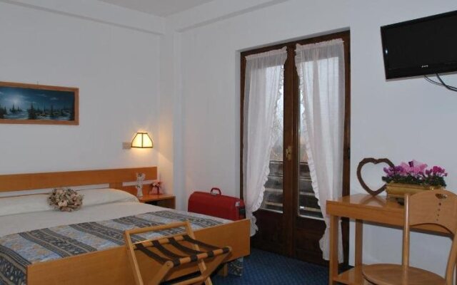 Hotel Mae'