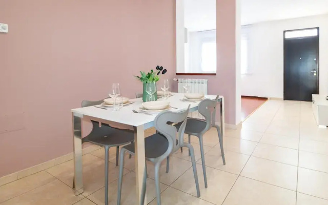 Xenia Boutique Tirso 1