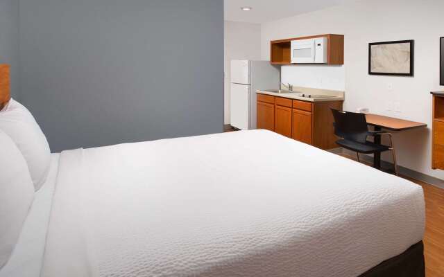 WoodSpring Suites Chicago Darien