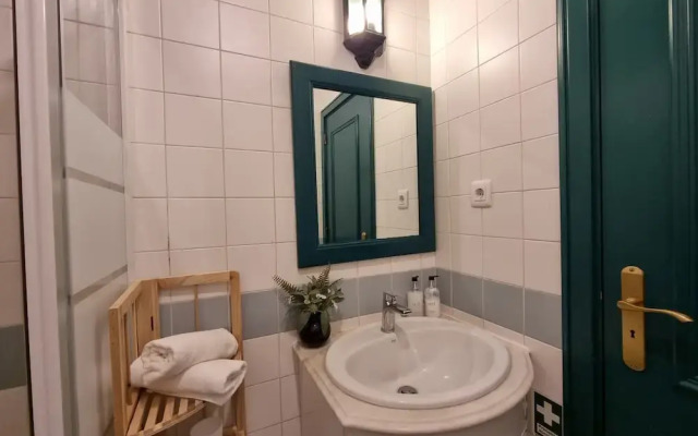 City Breaks With Pool - Belvedere Apartment