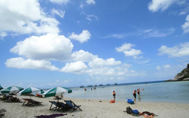 New Heaven Dive n Pension