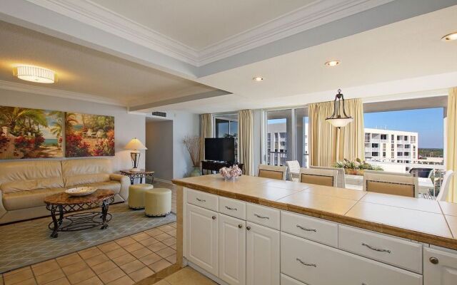 Shoreline 2111 Condo by RedAwning