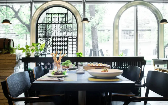Holiday Mansion Bangkok
