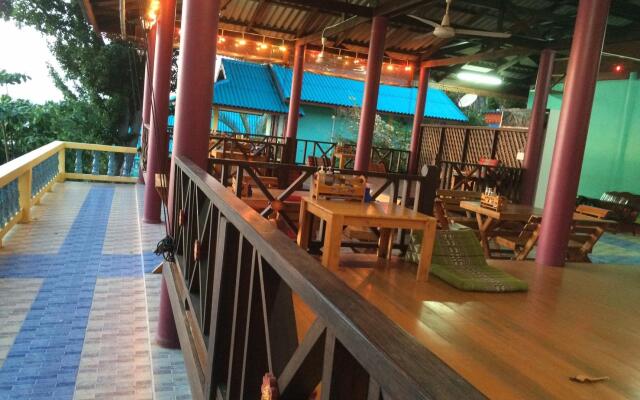 Phangan Dragon Hut Resort