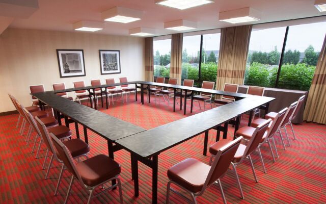 Four Points by Sheraton Philadelphia Northeast