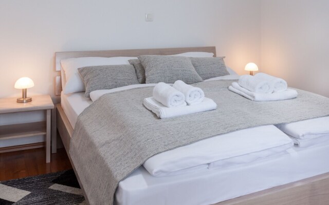 Studio Apartments Rados