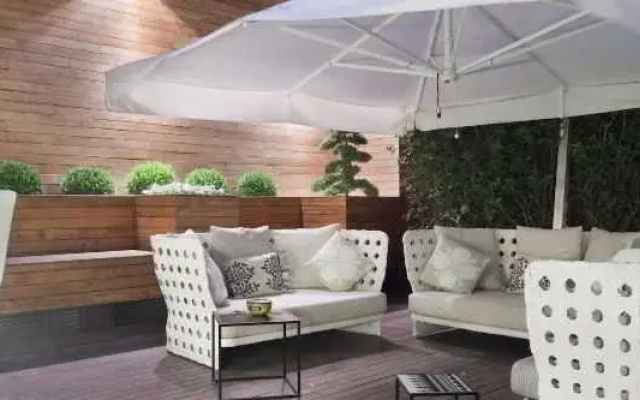 Hotel Milano Crown