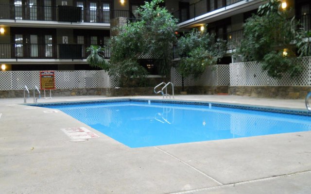 The Cactus Cove Inn and Suites