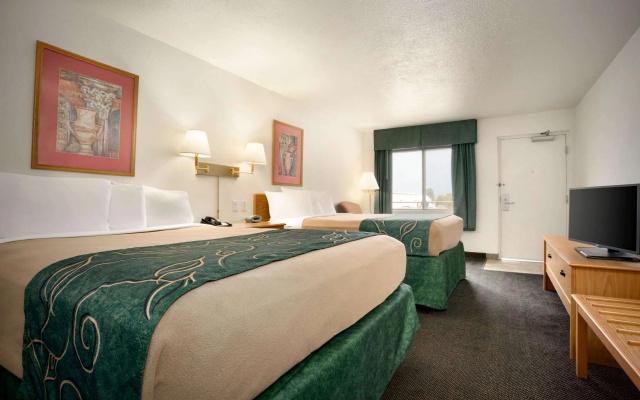 Travelodge by Wyndham Cheyenne