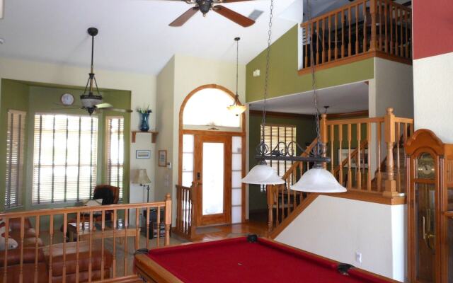 Lakefront Suites