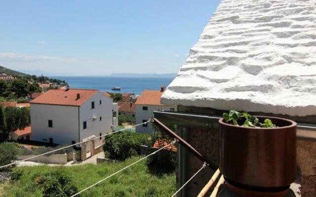 Mat - in a cosy stone house - SA1(2)