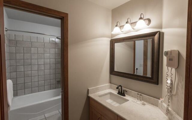 Kintla 404 - 3 Br Condo