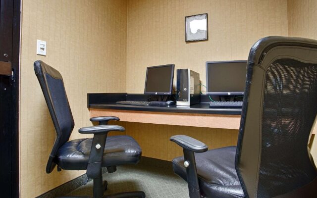 Best Western Plus Richmond Hill Inn