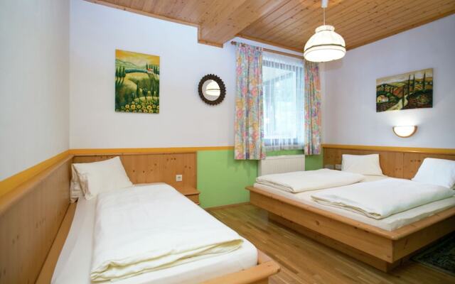 Apartment in Zauchensee Near Ski Bus