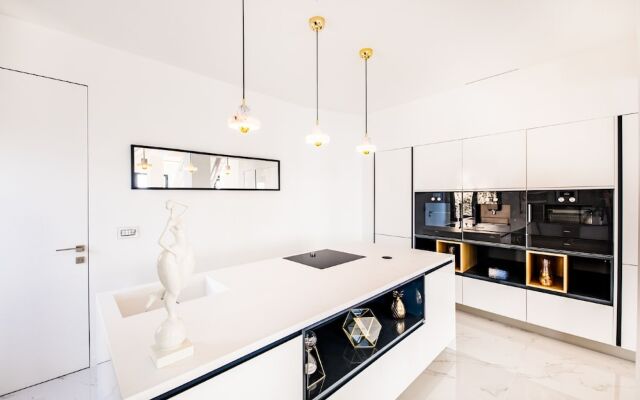 Cap des Anges AP4171 by Riviera Holiday Homes