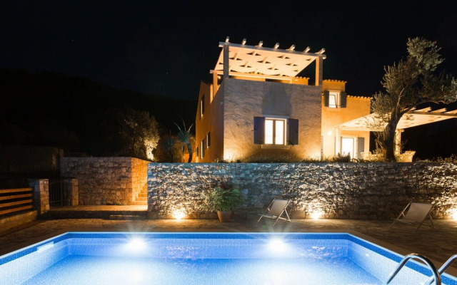 Villa Authentica