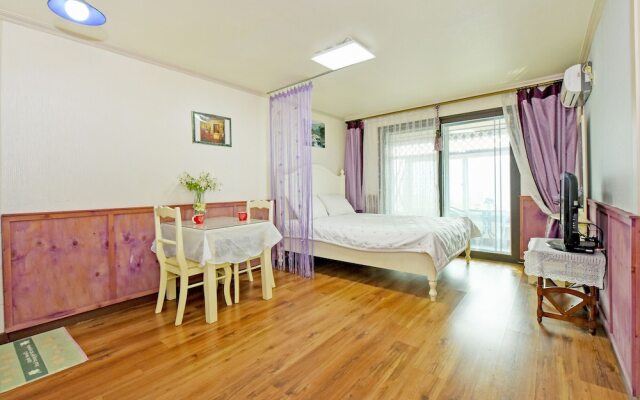 Nearby Cloud Pension