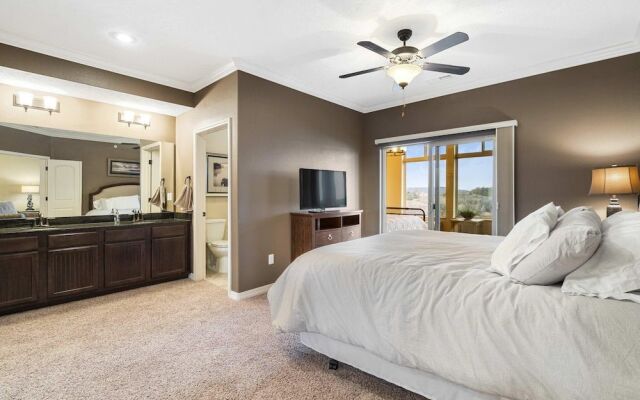 Table Rock Overlook - Spend Your Days on the Lake!