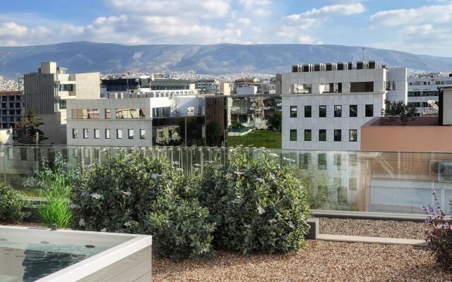 Roof Garden Apartment with Outdoor Jacuzzi