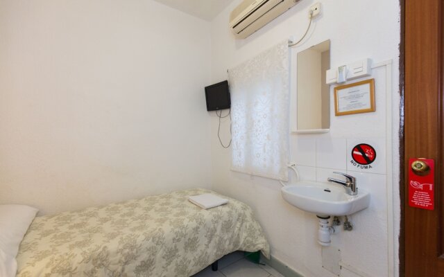 Hostal Mesones
