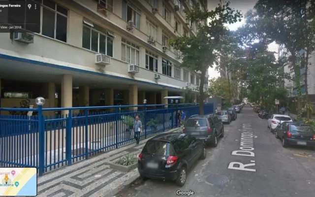 M50 - Quadra da Praia Copacabana - Studio Acolhedor