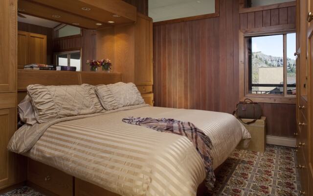 Snowmass Collection, A Destination Residence