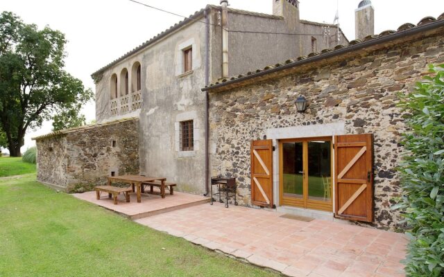 Scenic Mansion in Sant Andreu Salou near Forest