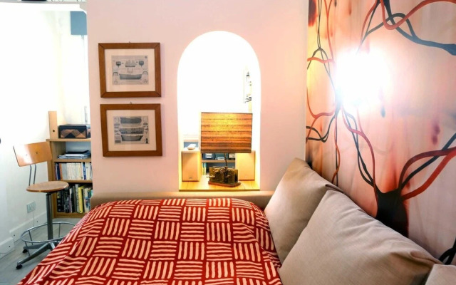 Trastevere Split Level Apartment with Terrace