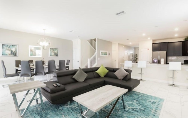 8BR ChampionsGate Pool Home wTheater