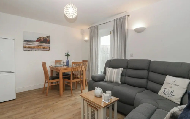 6 Malthouse Court