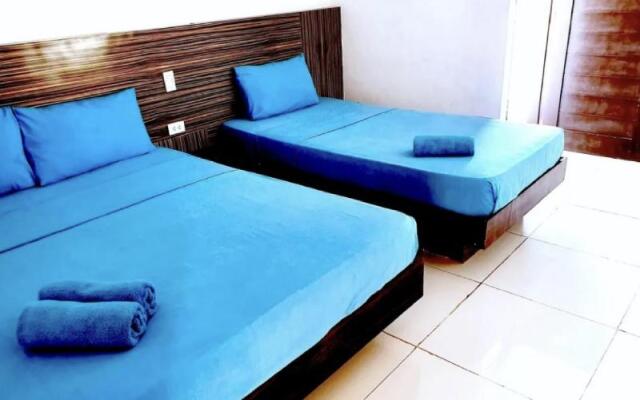 Reddoorz @ Sir G Hotel D'mall Boracay