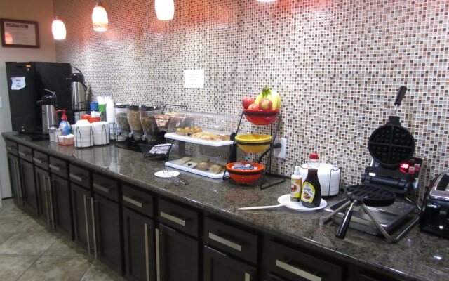 Executive Inn & Suites Joaquin