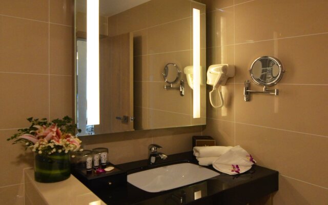 V8 Hotel