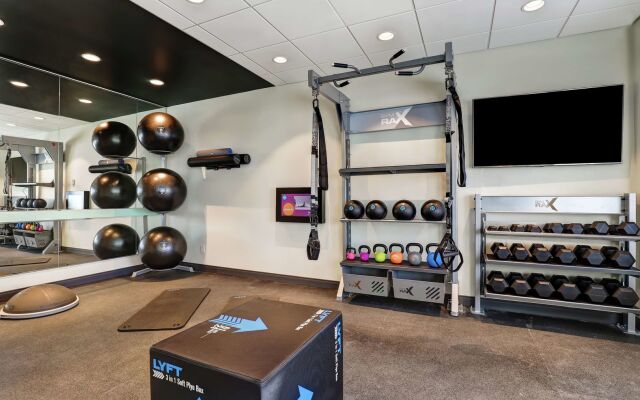 TRU BY Hilton Edmonton Windermere