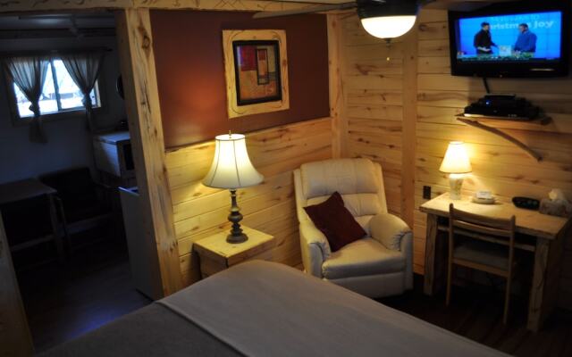 The Cedaredge Lodge
