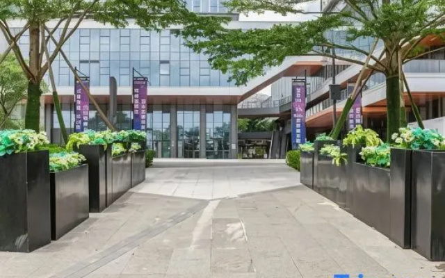Yuetu Qianbo Homestay (Shunde Overseas Chinese Town Happy Coast Branch)