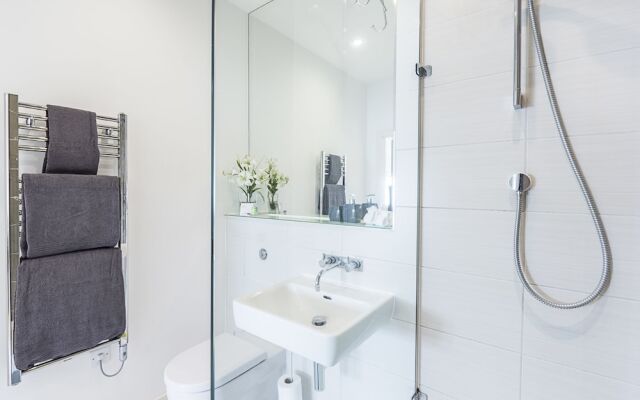 Heron House Apartments