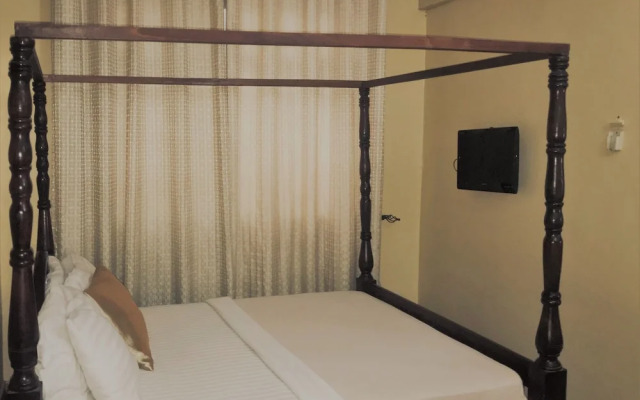 Triniti Airport Hotel