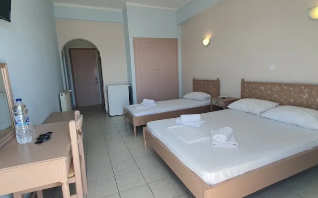 Artemis Hotel