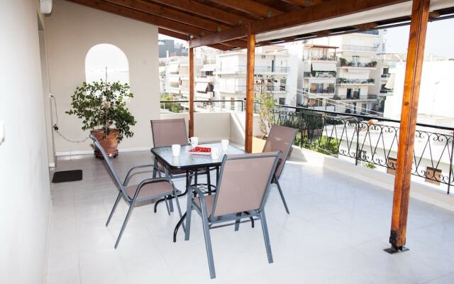 Gorgeous apt in Faliro with view