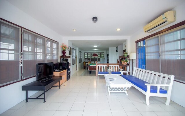 Baan Let's Sea Pool Villa