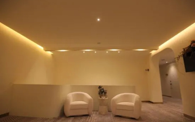 Harbin Dongqing Business Hotel