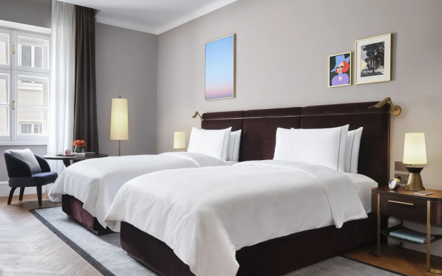 Rosewood Vienna