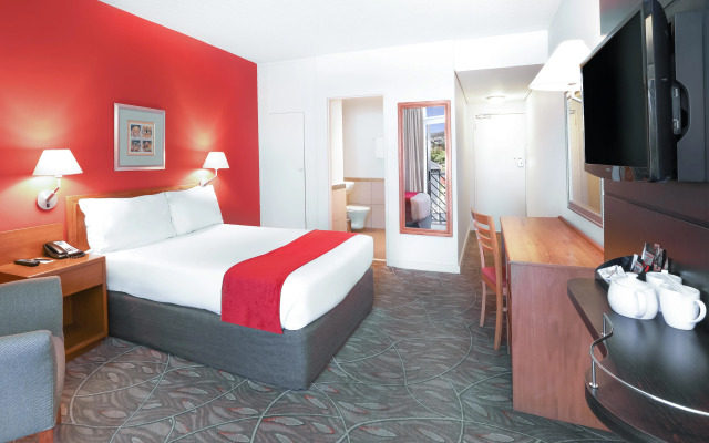 Garden Court Nelson Mandela Boulevard