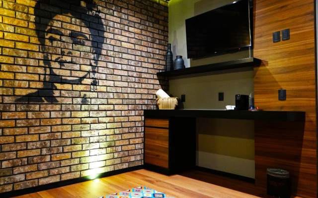 Cadillac Hotel Boutique