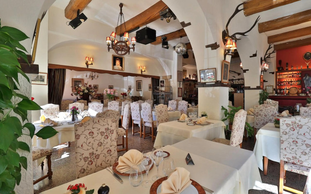 Logis Hotel Le Relais Imperial