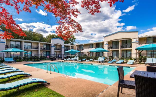 The Hub Middletown Red Bank, BW Signature Collection