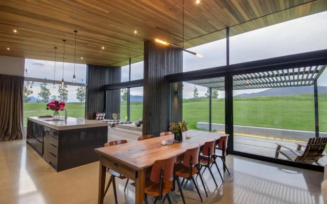 The Woolstore Luxury Holiday Home by MajorDomo