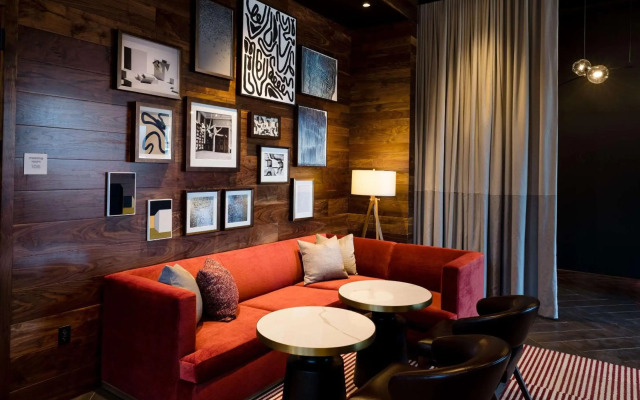 Cambria Hotel Boston Somerville
