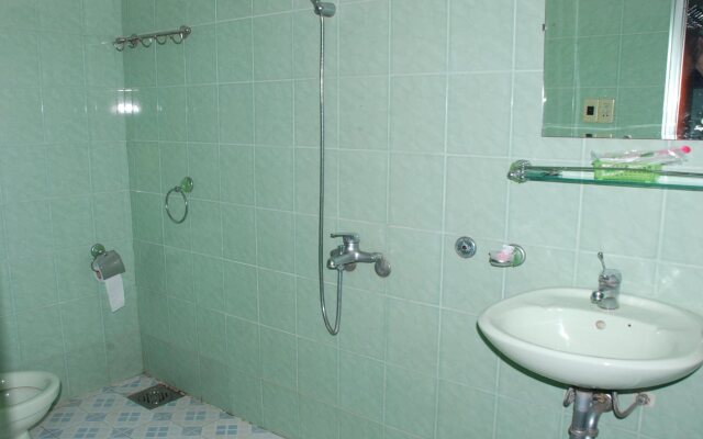 Hung Lam Hotel